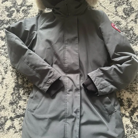 Canada Goose Women's Gray Ski Jacket with Fur Hood - Picture 5 of 16